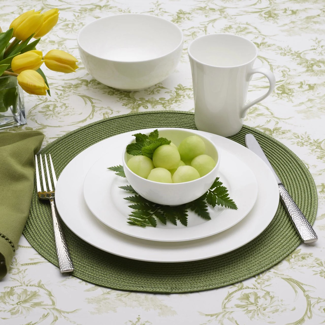 Mikasa Lausanne Bone China 40-Piece Dinnerware Set - Image 1