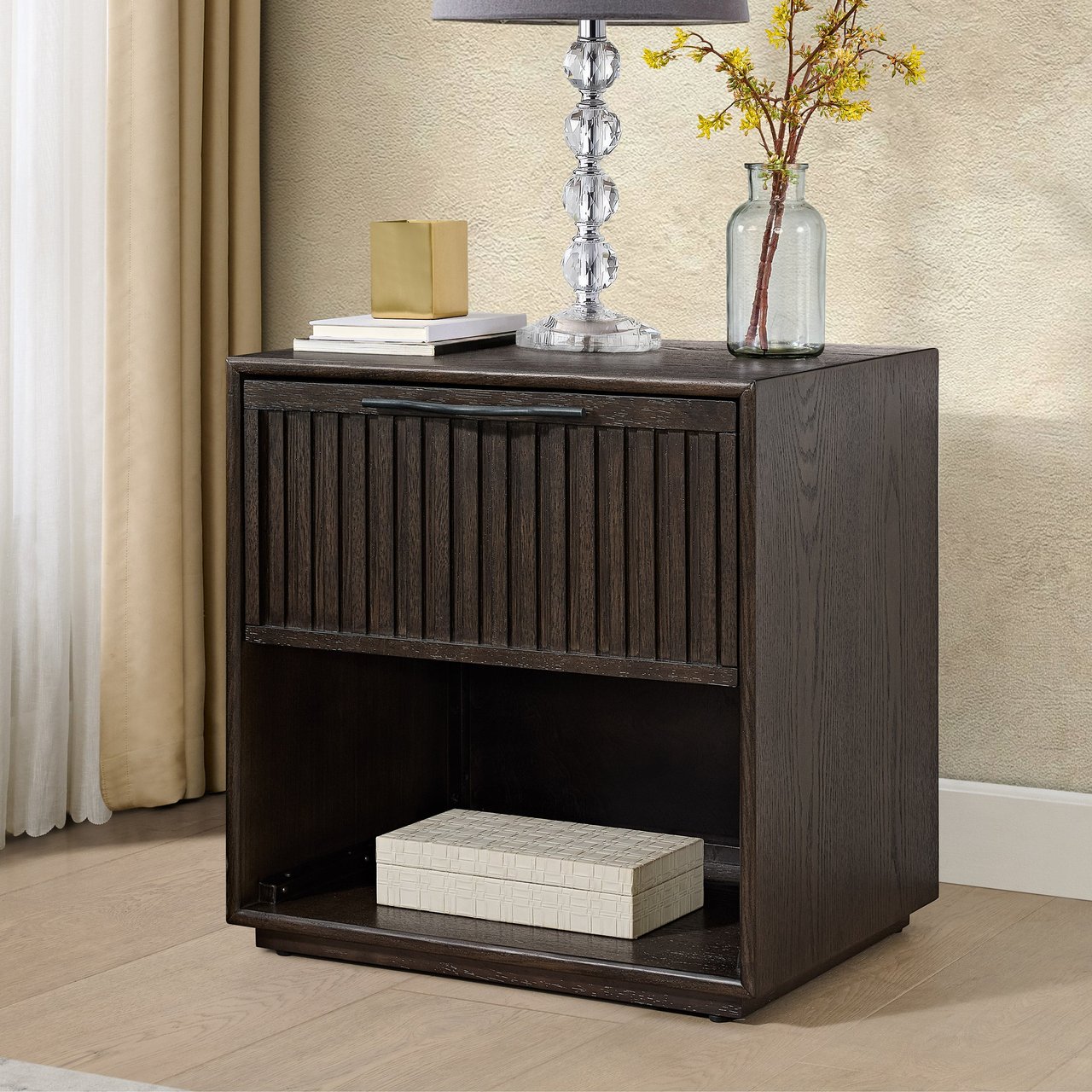 Henredon Ryland Nightstand - Image 1