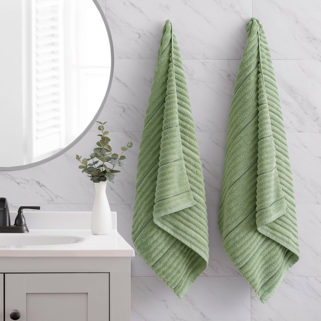 WelHome Bumpy Rib Bath Towel 2-Pack, Green - Image 1