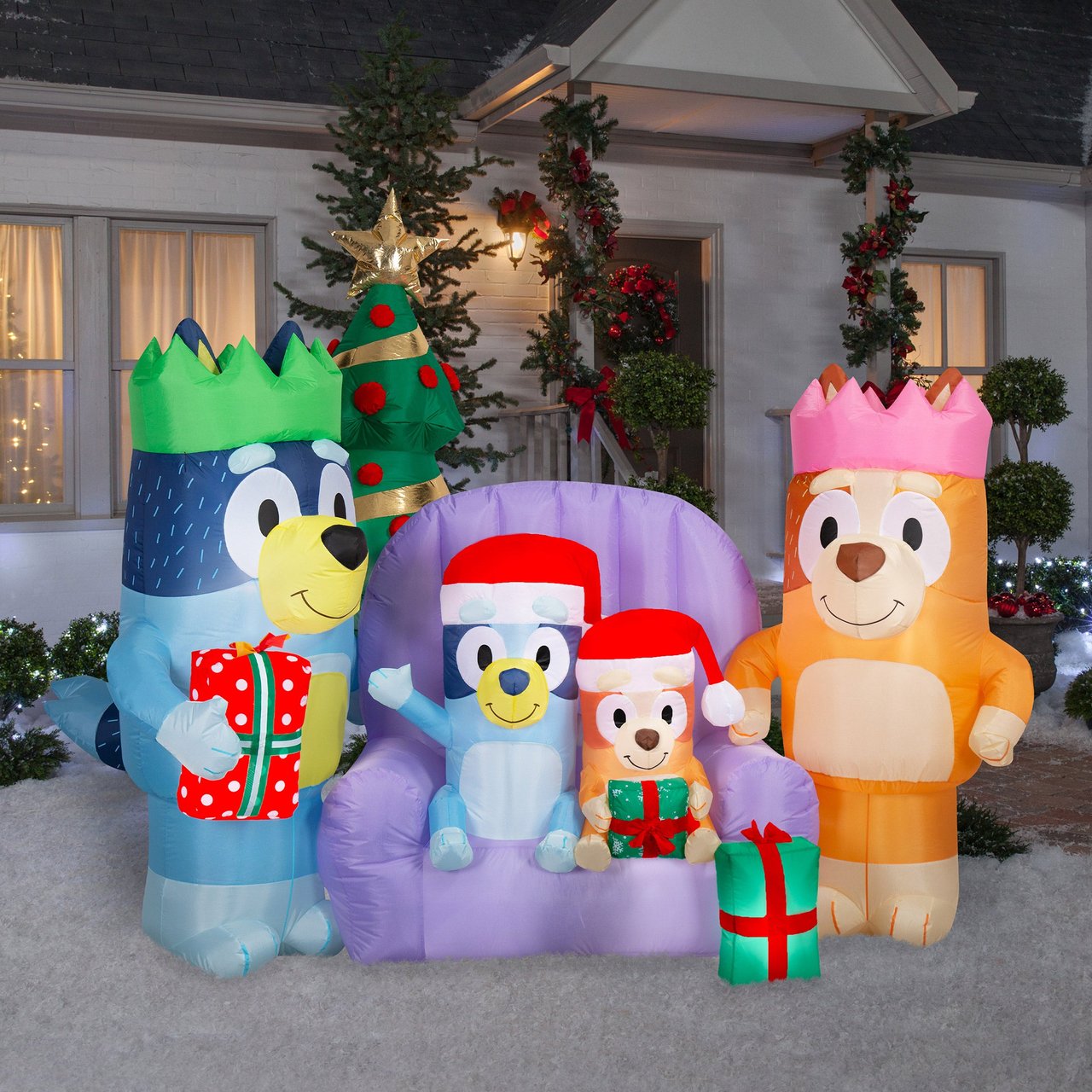 8' x 6'6" Bluey & Family Inflatable - Image 1