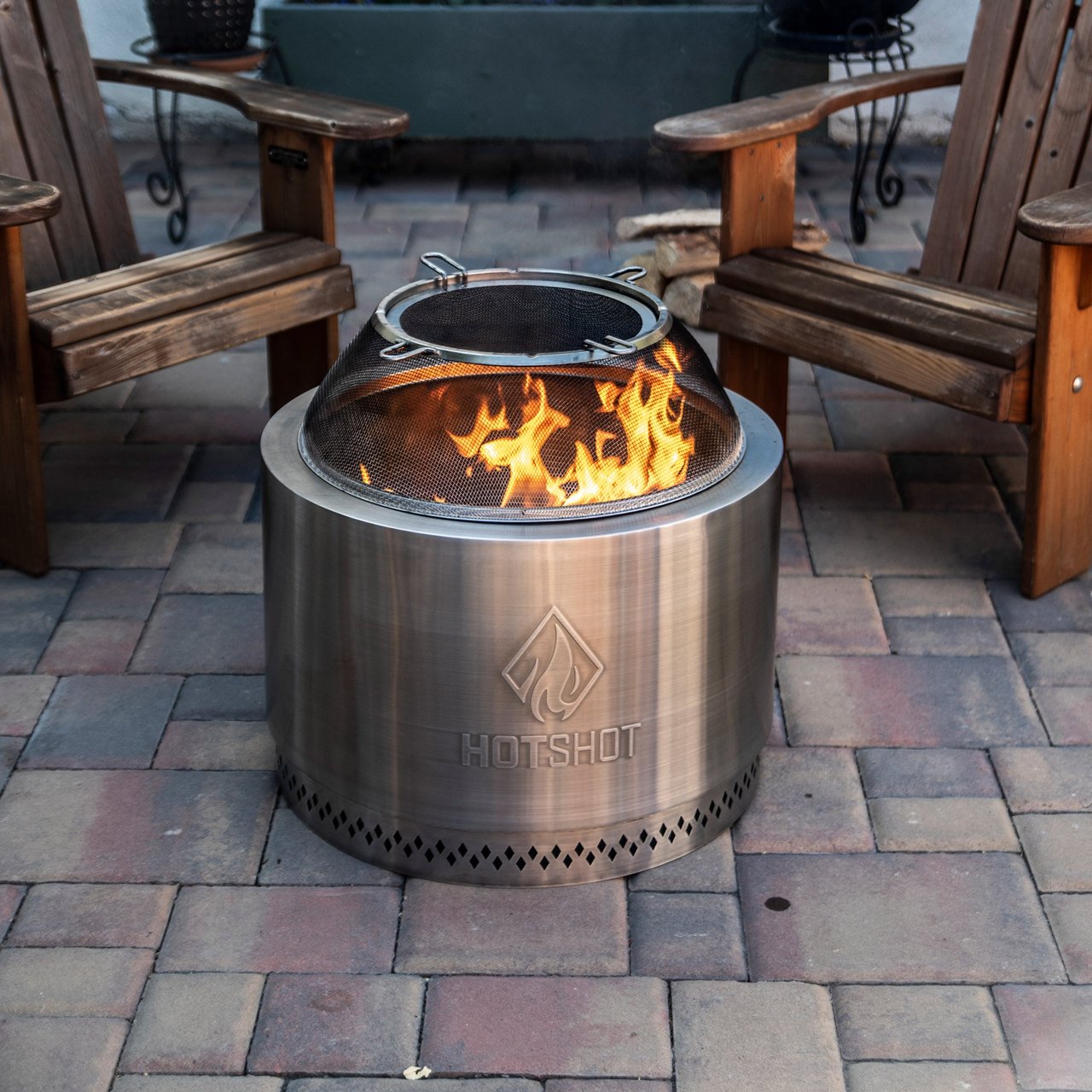 HotShot 22" Wood Burning Fire Pit Bundle - Image 1