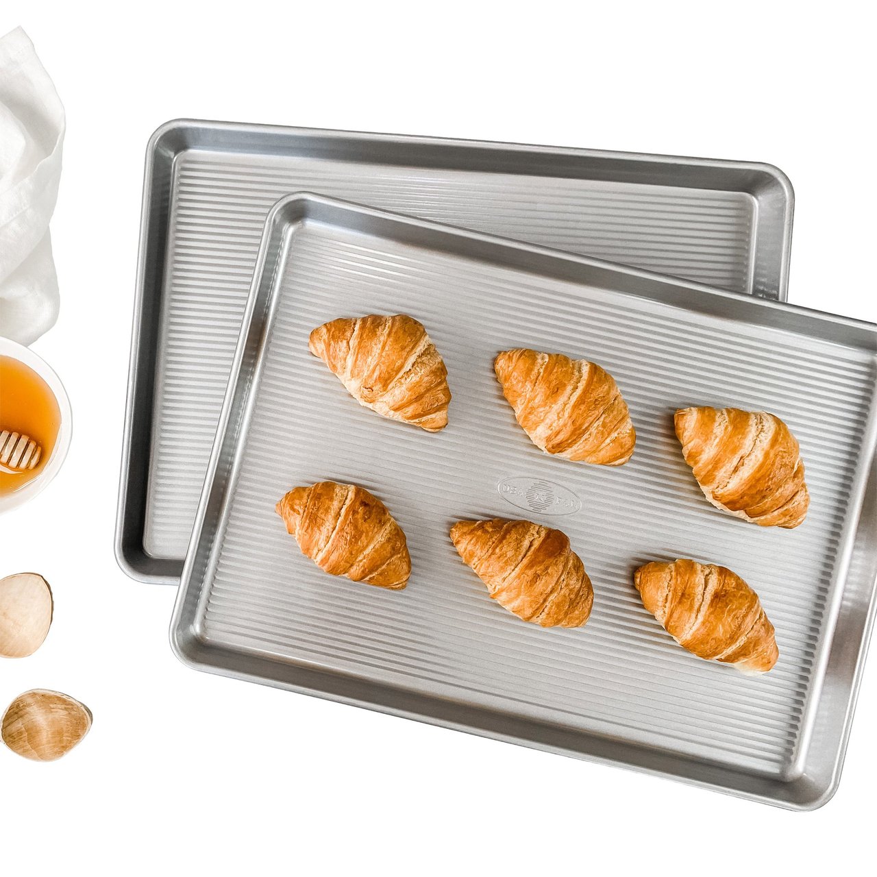 USA Pan Half Sheet Baking Pan, 2-Pack - Image 1