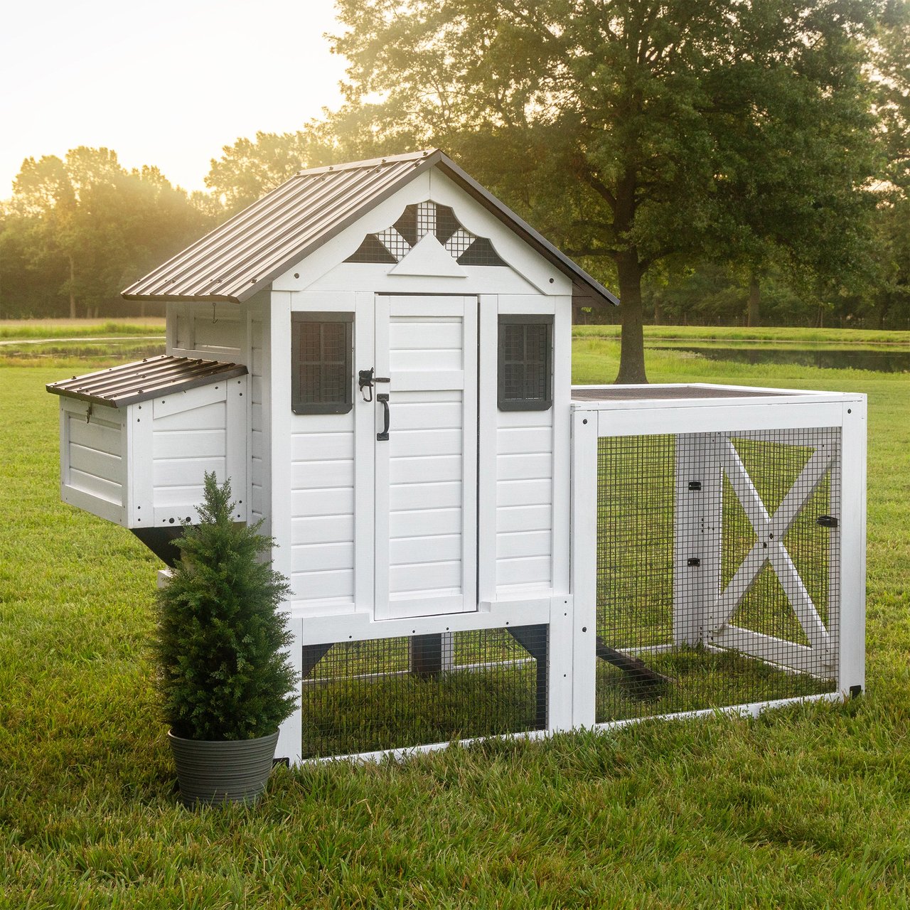 BACKYARD DISCOVERY CEDAR ROOST CHICKEN COOP - Image 1