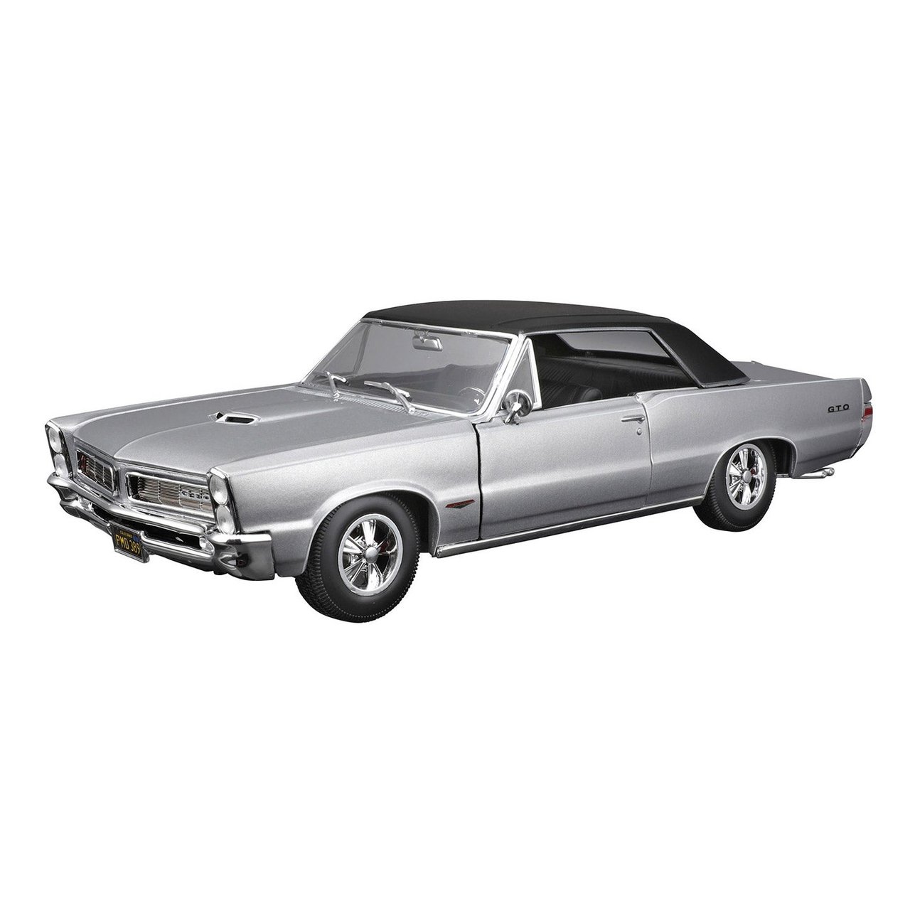 Pontiac GTO 1:18 Scale Special Edition 1965 Metallic Silver - Image 1