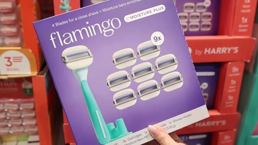 Flamingo by Harry's Razor Set 1 Handle, 9 Cartridges