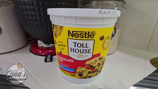 Nestlé Toll House Chocolate Chip Cookie Dough 5 Pound Tub