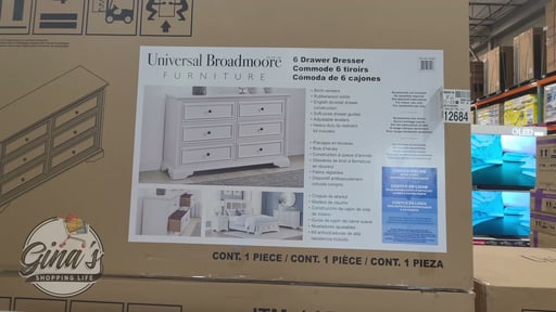 Universal Broadmoore Anistyn 6-Drawer Dresser