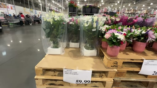 Deluxe Vase Arrangement