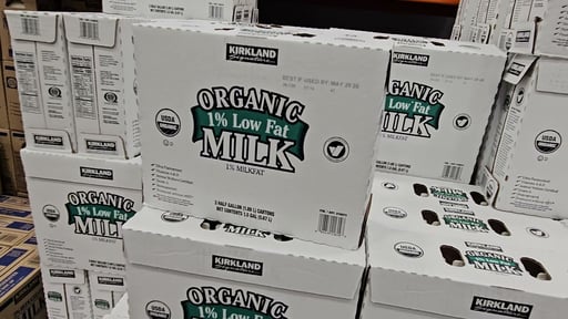 Kirkland Signature Organic 1% Low Fat Milk 3/0.5 gal