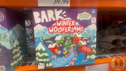 BARK Advent Calendar 8 Pet Toys / 16 Treats