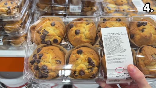 Vanilla Chocolate Chip Muffin 8 Count
