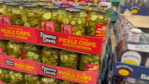 Famous Dave's Sweet 'n Spicy Pickle Chips, 64 fl oz