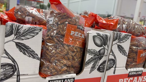 Kirkland Signature Pecan Halves 32 Ounce Bag