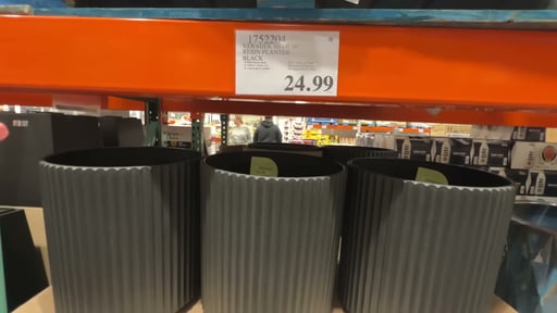 Veradek Demi 16" Resin Planter Black