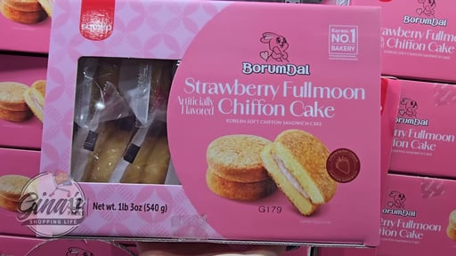 Samlip Strawberry Fullmoon Chiffon Cake 19.04 oz (1.19 lb)