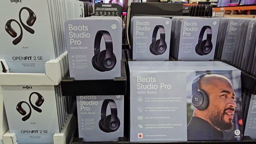 Beats Studio Pro Wireless Headphones - Navy