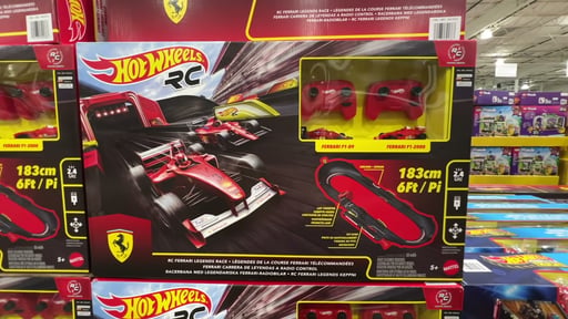 Mattel Hot Wheels Ferrari Track Set