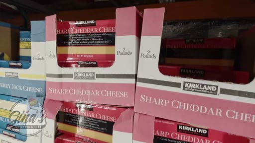 Kirkland Signature Sharp Cheddar Cheese 32 oz (2 lbs)