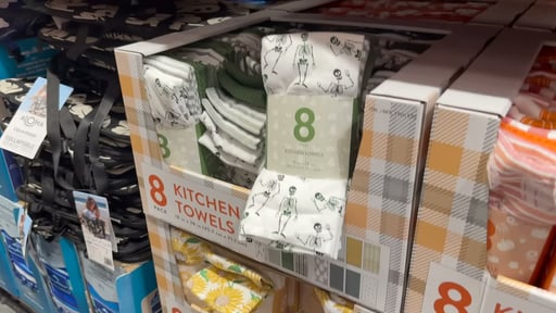 Town and Country Halloween Kitchen Towels 18" x 28", 8-Pack