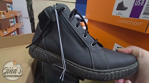 CLARKS WOMEN'S BOOT