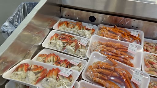Wild Cooked Dungeness Crab Section