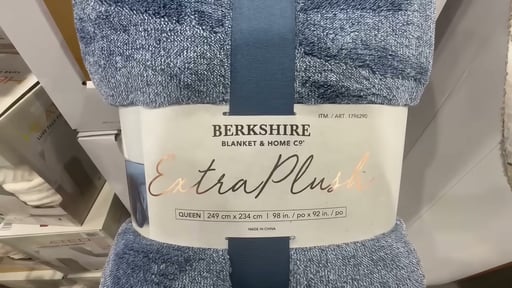Berkshire Queen Plush Blanket 92" x 98"