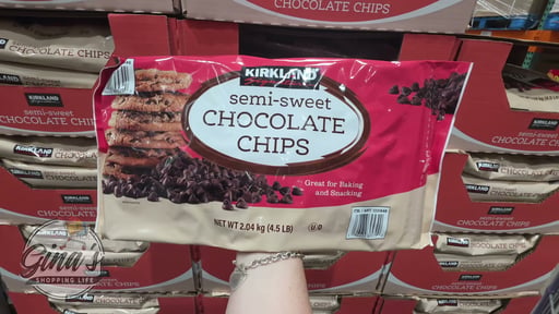 Kirkland Signature Semi-Sweet Chocolate Chips 4.5 Pounds