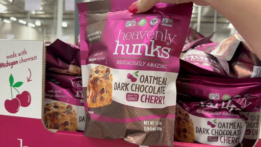 Heavenly Hunks Oatmeal Dark Chocolate Cherry