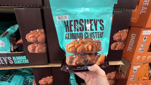 Hershey's Almond Caramel Clusters 20 oz (1.25 lbs)