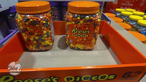 Reese's Pieces Variety 62 oz (3.875 lbs)