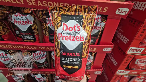 Dot's Homestyle Pretzels, Original Seasoned Pretzel Twists, 35 oz (2.1 lb)