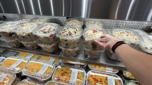Greek Pasta Salad with Rotisserie Chicken and Dressing (Per Lb)