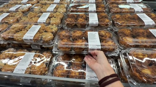 Crumb Cake Muffin, 8 Pack