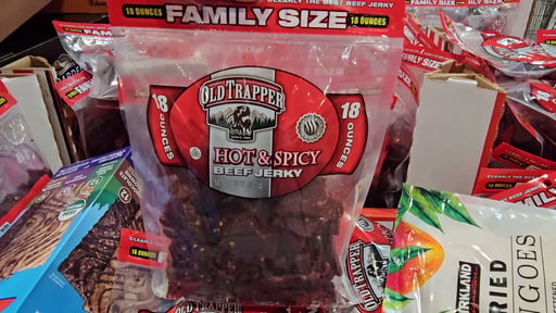 Old Trapper Hot & Spicy Beef Jerky