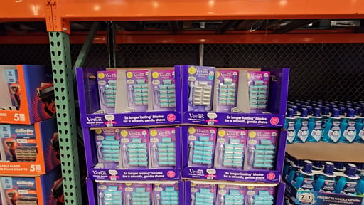 Venus Ultra Smooth Razor 11 Cartridges + Handle