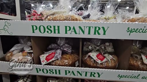 Posh Pantry Cinnamon Streusel Cake 64 oz