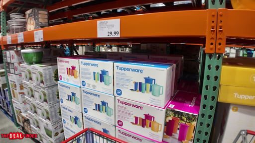 Tupperware Heritage 2-Pitchers & 4-Tumblers with Lids