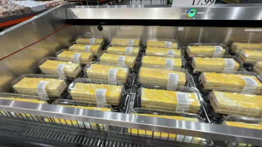 Kirkland Signature Peaches and Cream Bar Cake
