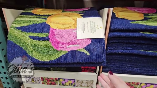 Hand-Hooked Accent Rug, 22" x 38"