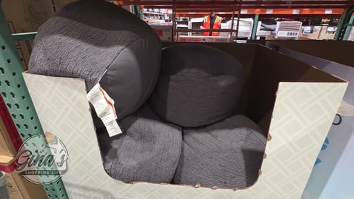 Boucle Indoor Pouf