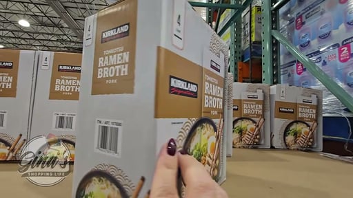 Kirkland Signature Tonkotsu Ramen Broth, 4-Pack, 32 Ounces Each