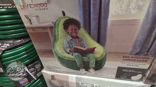 Avocado Lounge Chair