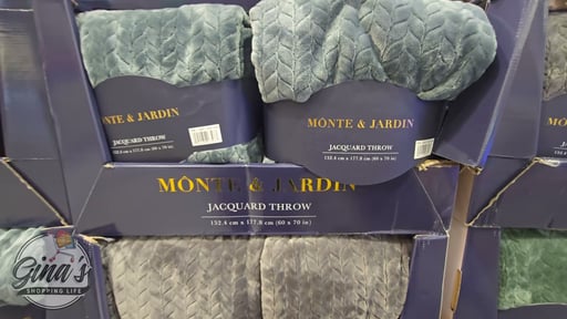 Monte & Jardin Jacquard Velvet Throw
