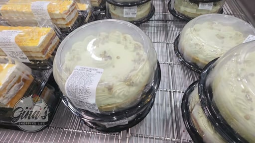 Pistachio Cheesecake with Whipped Topping