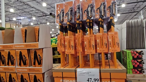 Fiskars 12' Tree Pruner & 7" Folding Saw