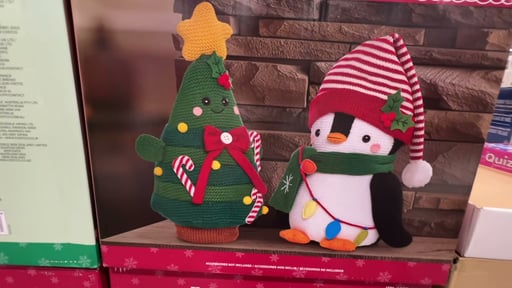 Knit Holiday Shelf Sitters, Set of 2