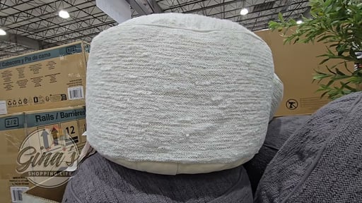 Boucle Indoor Pouf