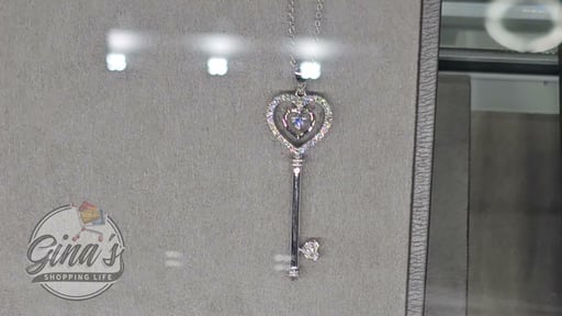 14kt White Gold VS2 Clarity, I Color 0.30 ctw Round Brilliant Diamond Key Pendant