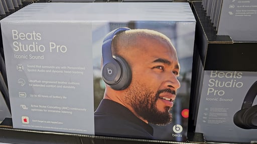 Beats Studio Pro Wireless Headphones - Navy