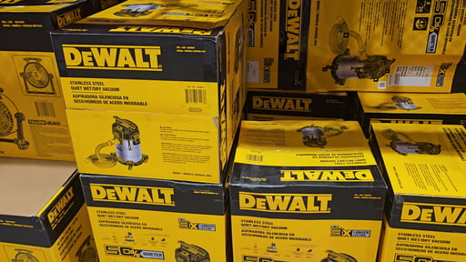 DEWALT 8 Gallon Stainless Steel Stealth Wet/Dry Vacuum